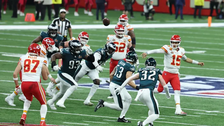 Philadelphia Eagles Humiliates Kansas City Chiefs to…